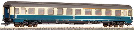 Passenger car 1st/2nd class type IC Eurofima<br /><a href='images/pictures/Roco/44641.jpg' target='_blank'>Full size image</a>